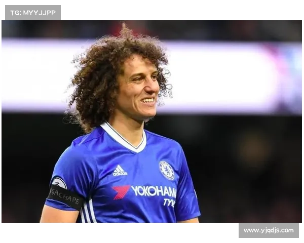 大卫路易斯在球场上的多重角色与战术价值解析